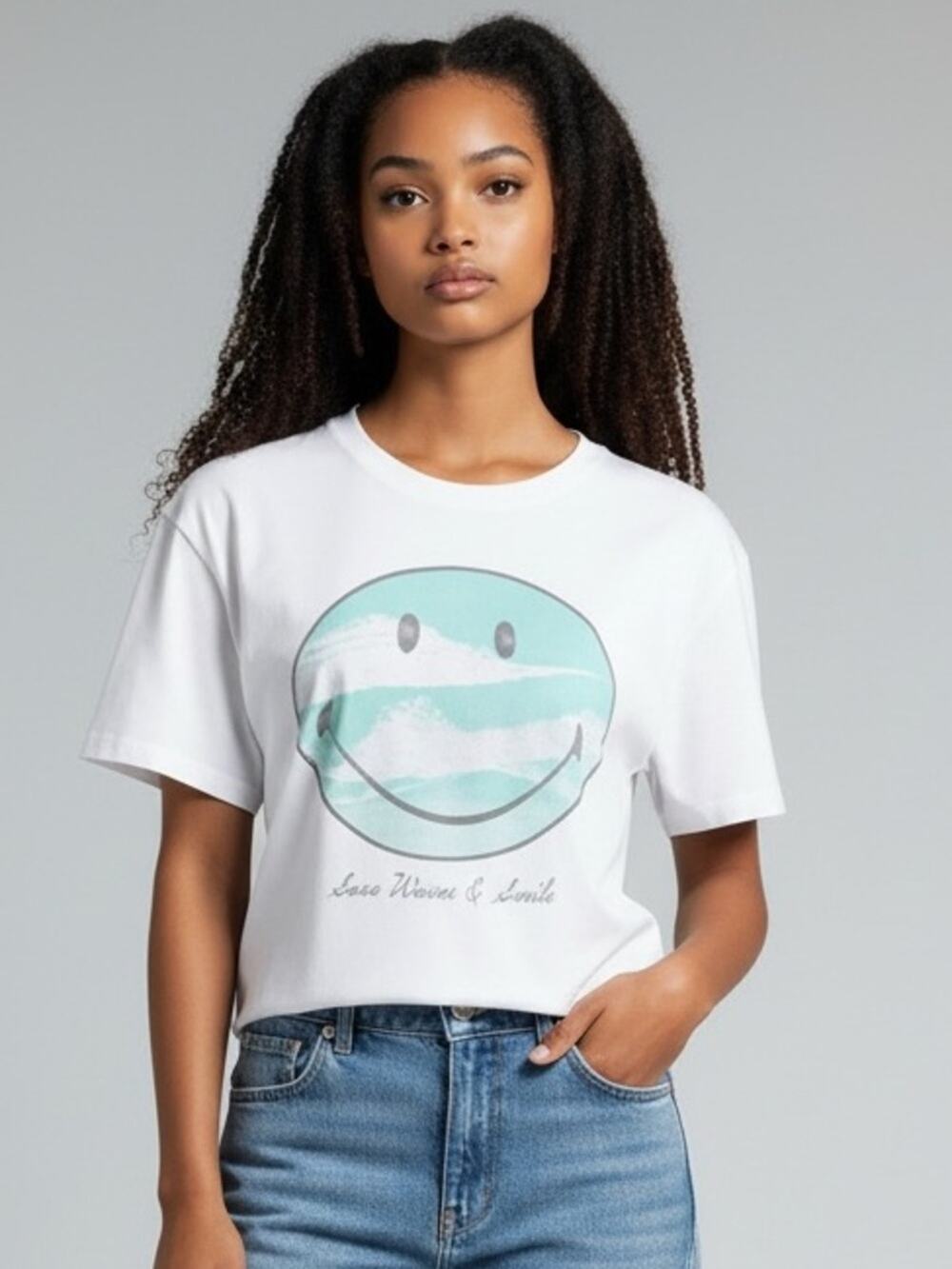 American Eagle White Crop Tee with Aqua Wave Smiley Size Large